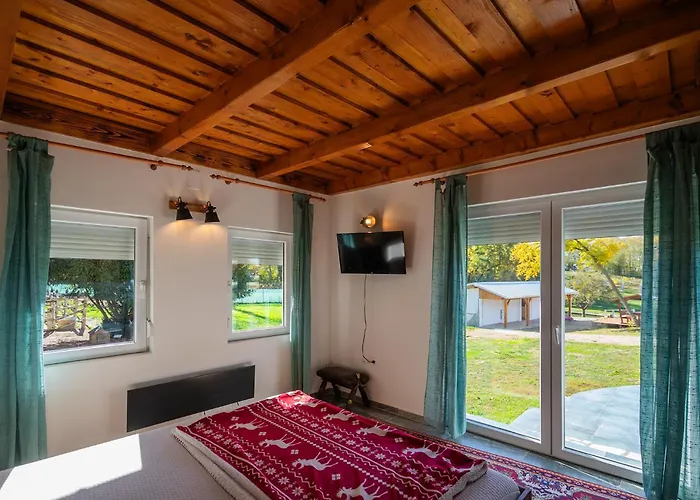 Non Stop 3 度假居