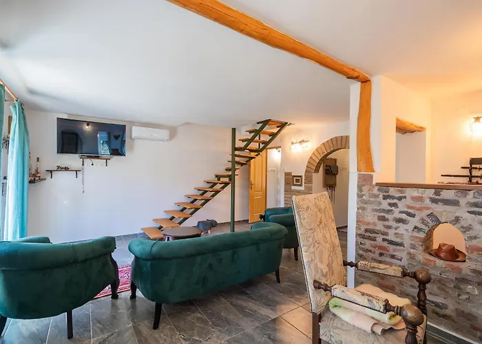 Non Stop 3 度假居